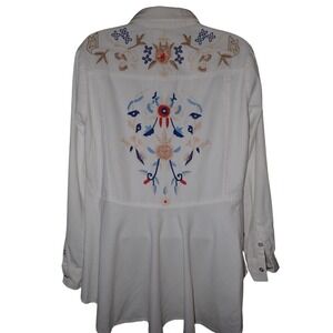 Women Lola P White M Embroidered Floral 2 Buttoned Pocket Oversized Boho Country